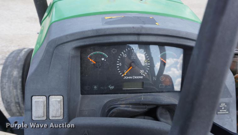 image for item DD7858 2007 John Deere 5225 tractor