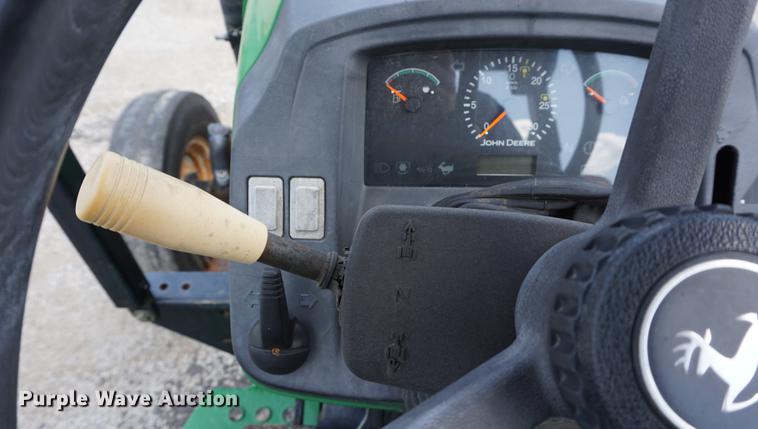 image for item DD7858 2007 John Deere 5225 tractor