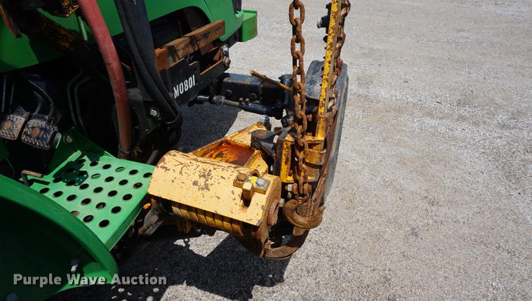 image for item DD7858 2007 John Deere 5225 tractor