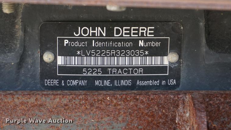 image for item DD7858 2007 John Deere 5225 tractor