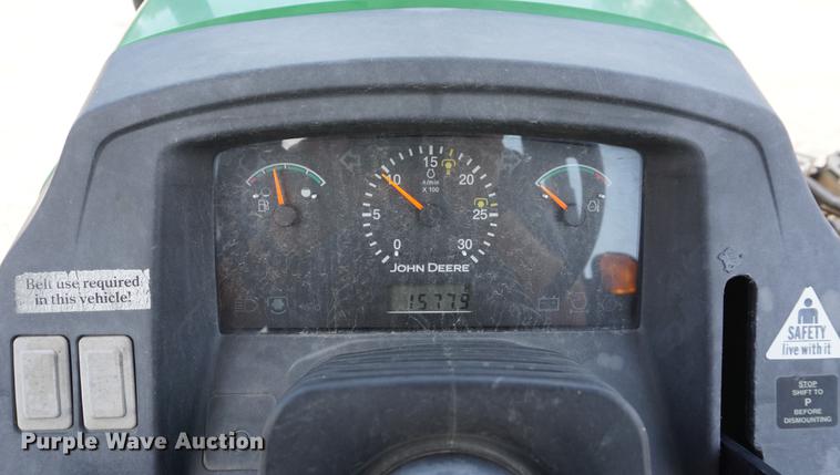 image for item DD7859 2006 John Deere 5325 tractor