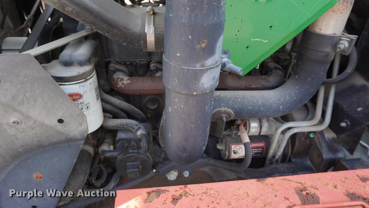 image for item DD7859 2006 John Deere 5325 tractor