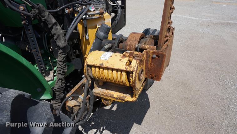 image for item DD7859 2006 John Deere 5325 tractor