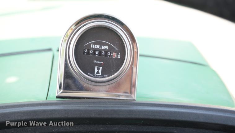 image for item DD7861 2006 John Deere 5205 tractor