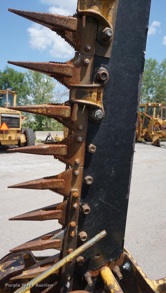 image for item DD7861 2006 John Deere 5205 tractor