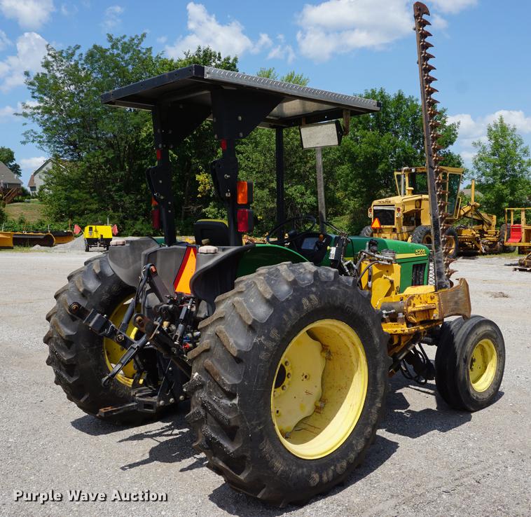 image for item DD7866 2005 John Deere 5205 tractor