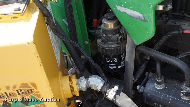 image for item DD7866 2005 John Deere 5205 tractor