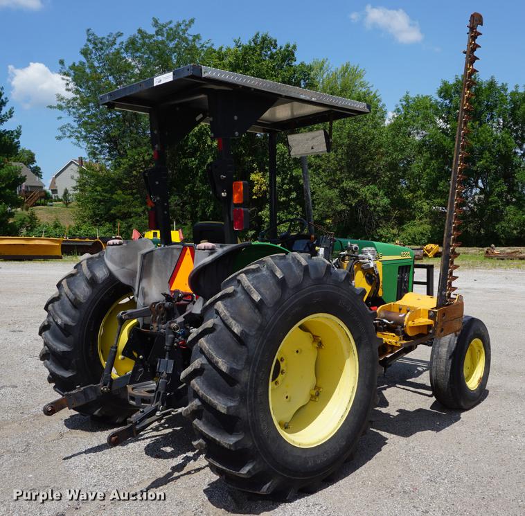 image for item DD7867 2005 John Deere 5205 tractor