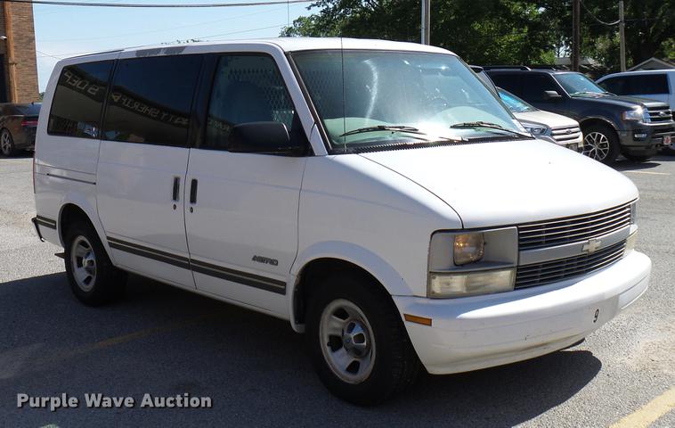 image for item DD8350 1997 Chevrolet Astro van