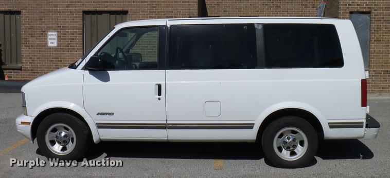 image for item DD8350 1997 Chevrolet Astro van