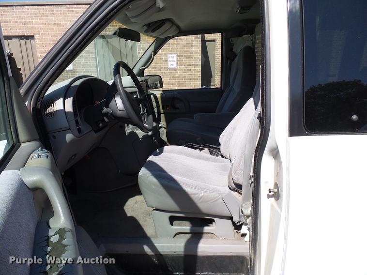 image for item DD8350 1997 Chevrolet Astro van