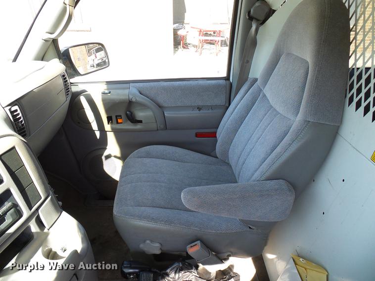 image for item DD8350 1997 Chevrolet Astro van