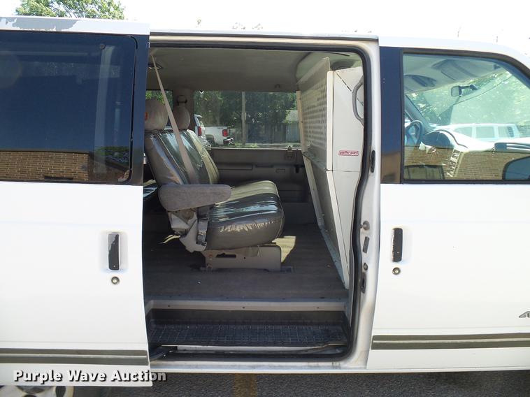 image for item DD8350 1997 Chevrolet Astro van