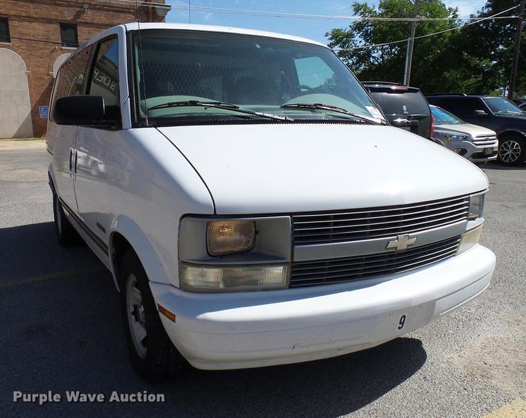 image for item DD8350 1997 Chevrolet Astro van