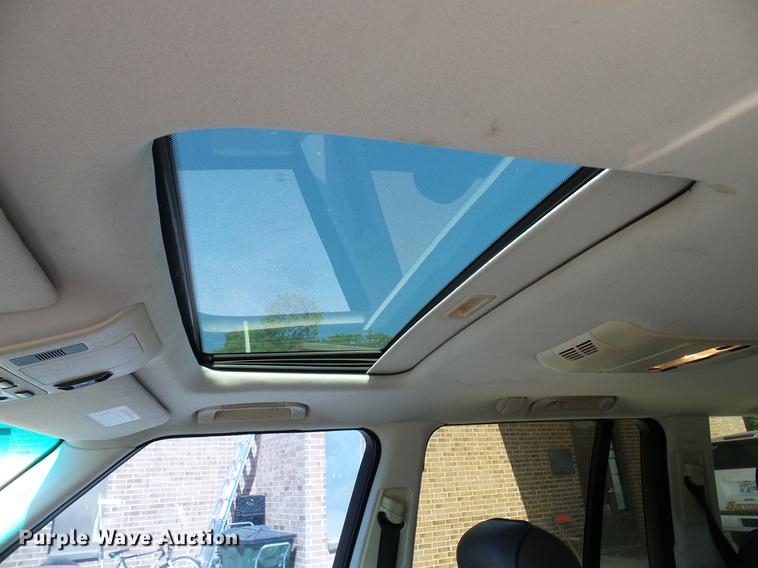 image for item DD8351 2003 Land Rover Range Rover HSE SUV