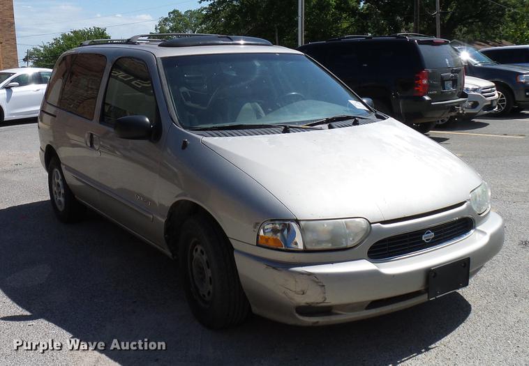 image for item DD8352 2000 Nissan Quest van