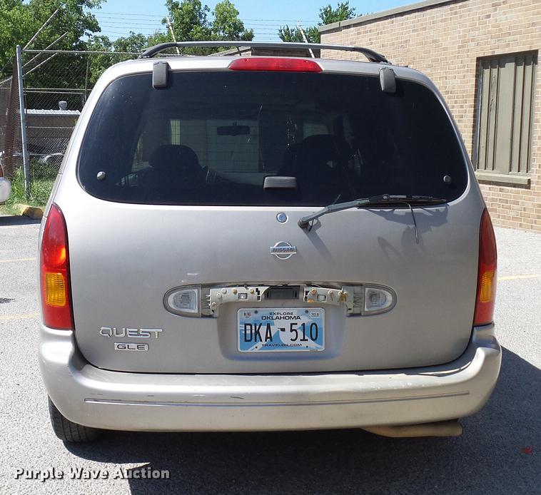 image for item DD8352 2000 Nissan Quest van