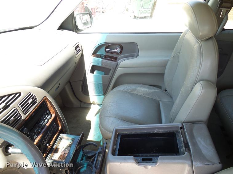 image for item DD8352 2000 Nissan Quest van