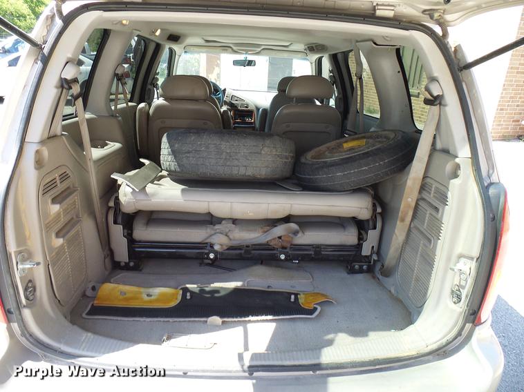image for item DD8352 2000 Nissan Quest van