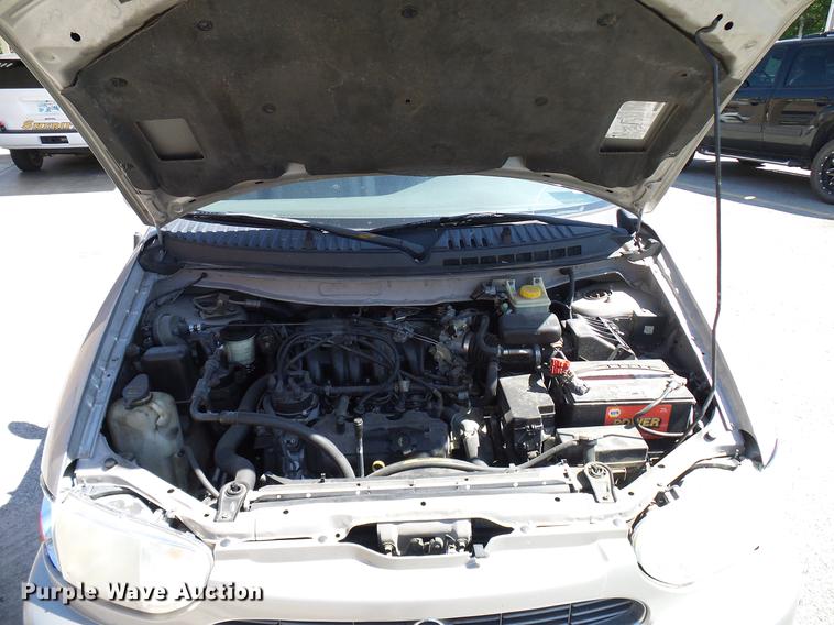 image for item DD8352 2000 Nissan Quest van