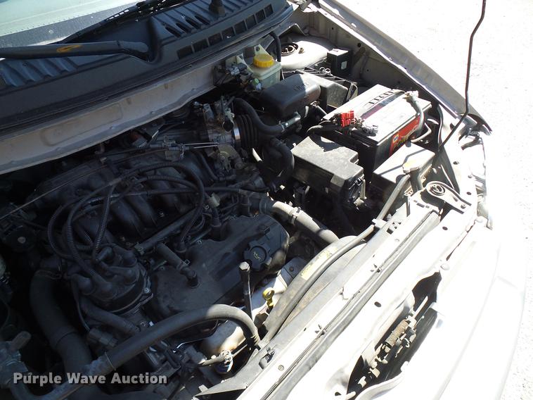 image for item DD8352 2000 Nissan Quest van