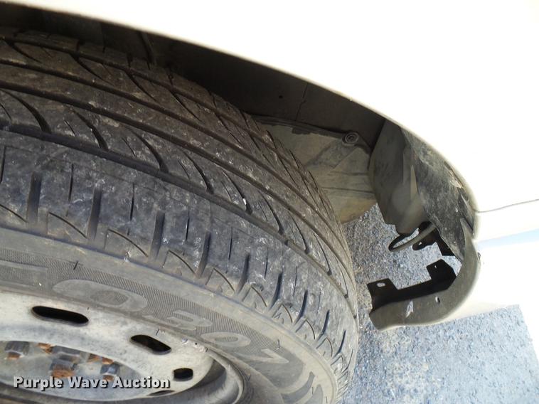 image for item DD8352 2000 Nissan Quest van