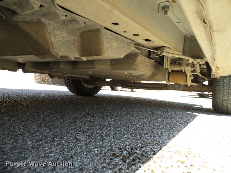 image for item DD8352 2000 Nissan Quest van