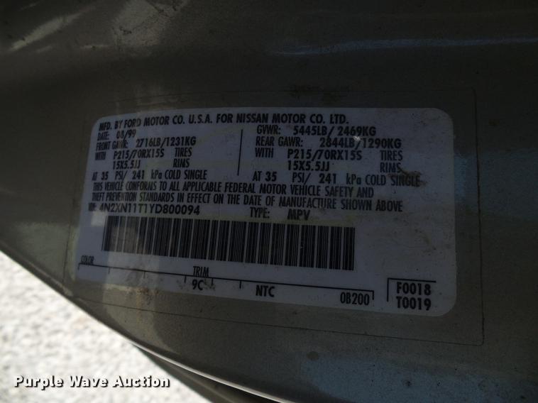 image for item DD8352 2000 Nissan Quest van