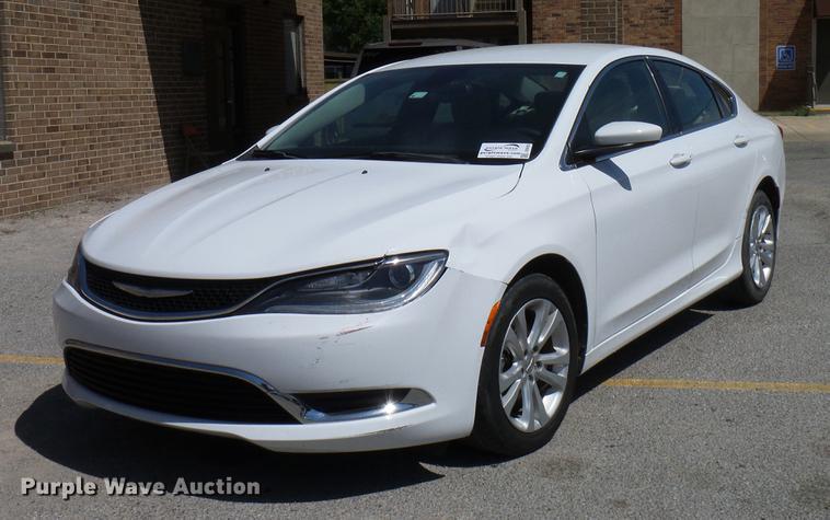 image for item DD8353 2015 Chrysler 200