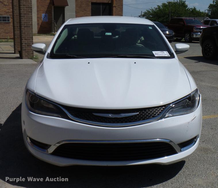 image for item DD8353 2015 Chrysler 200