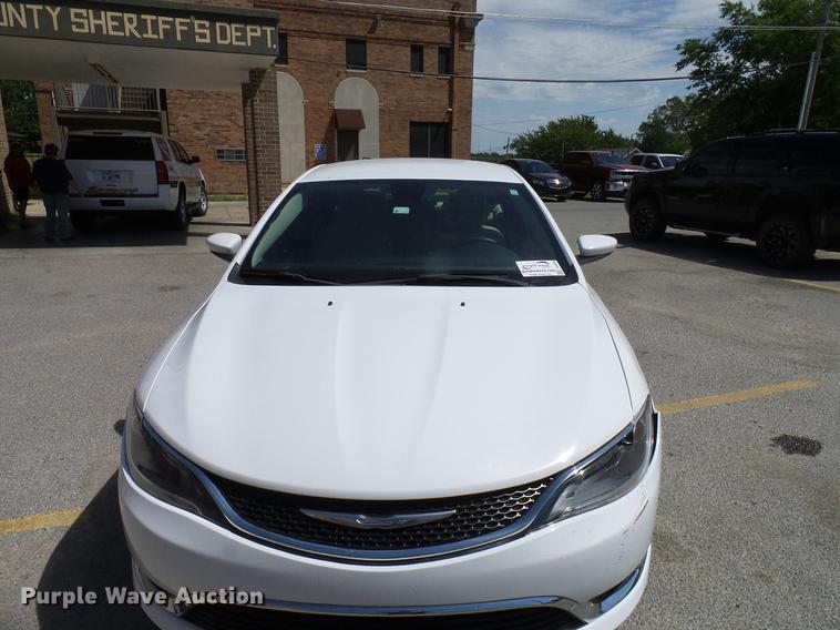 image for item DD8353 2015 Chrysler 200