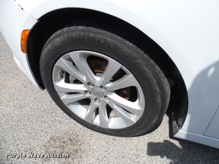 image for item DD8353 2015 Chrysler 200