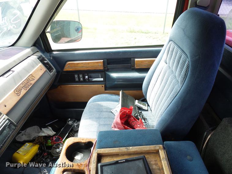 image for item DD8355 1994 Chevrolet Silverado 1500 pickup truck