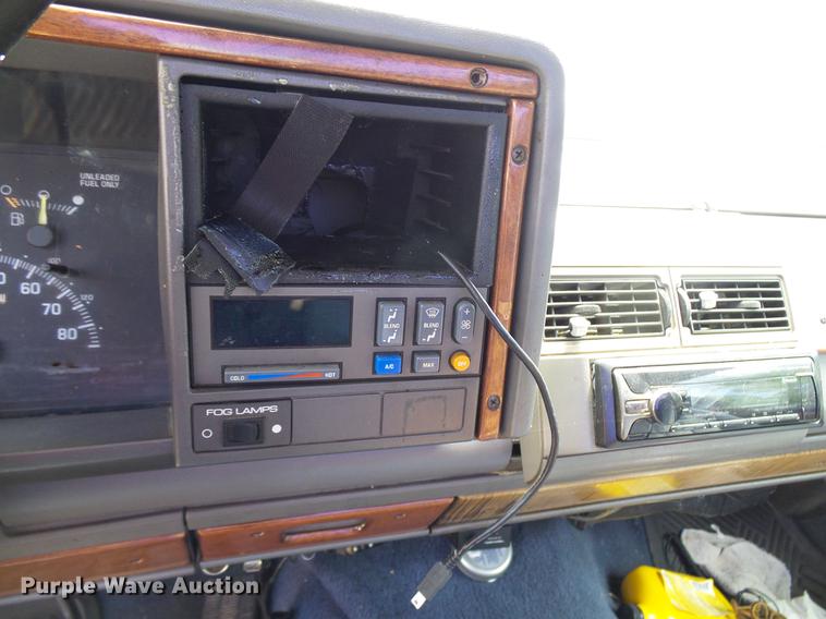 image for item DD8355 1994 Chevrolet Silverado 1500 pickup truck