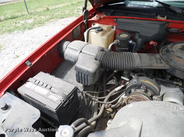 image for item DD8355 1994 Chevrolet Silverado 1500 pickup truck