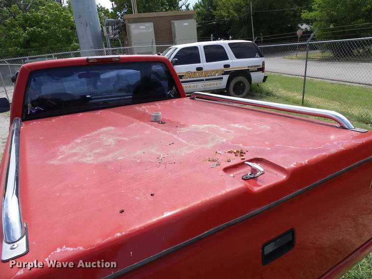 image for item DD8355 1994 Chevrolet Silverado 1500 pickup truck