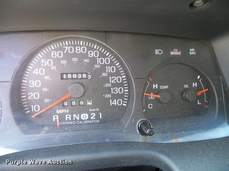 image for item DD8356 2004 Ford Crown Victoria Police Interceptor