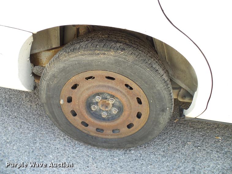 image for item DD8356 2004 Ford Crown Victoria Police Interceptor