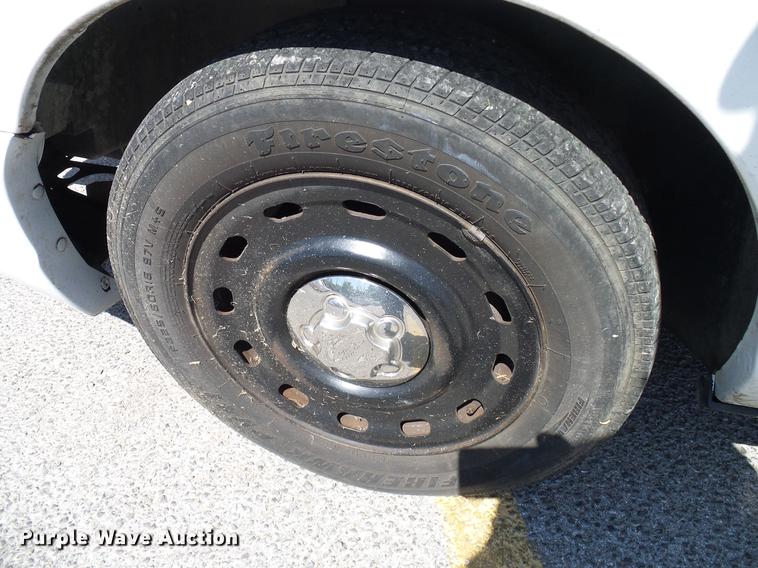 image for item DD8356 2004 Ford Crown Victoria Police Interceptor