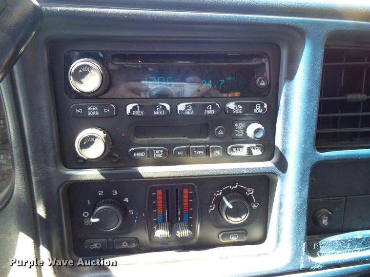 image for item DD8357 2005 Chevrolet Tahoe SUV