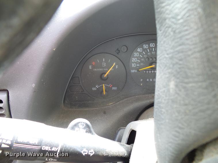 image for item DD8358 2001 Chevrolet Lumina