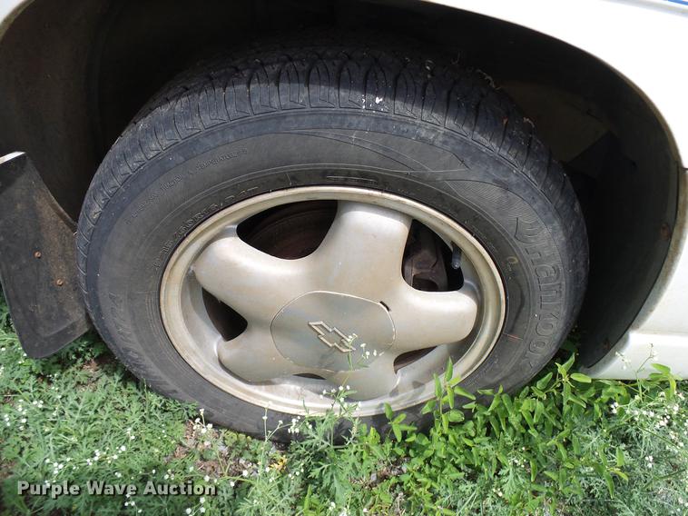 image for item DD8358 2001 Chevrolet Lumina