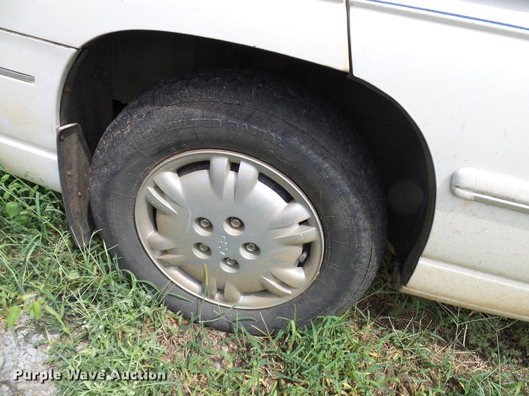 image for item DD8358 2001 Chevrolet Lumina