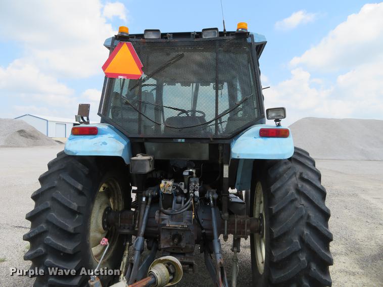 image for item DE6363 New Holland TS100 tractor