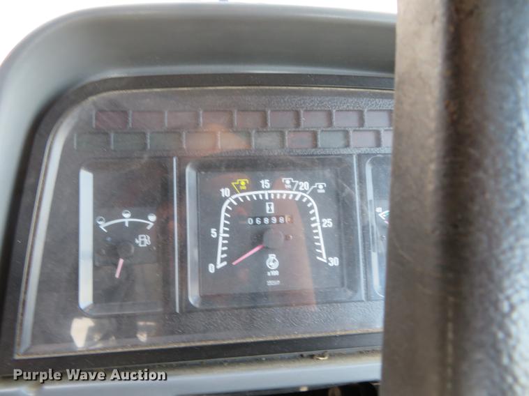 image for item DE6363 New Holland TS100 tractor