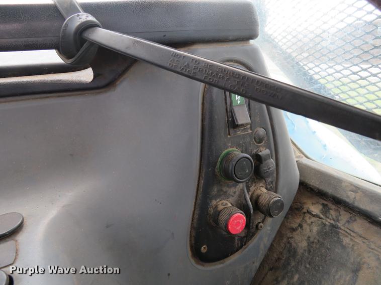 image for item DE6363 New Holland TS100 tractor