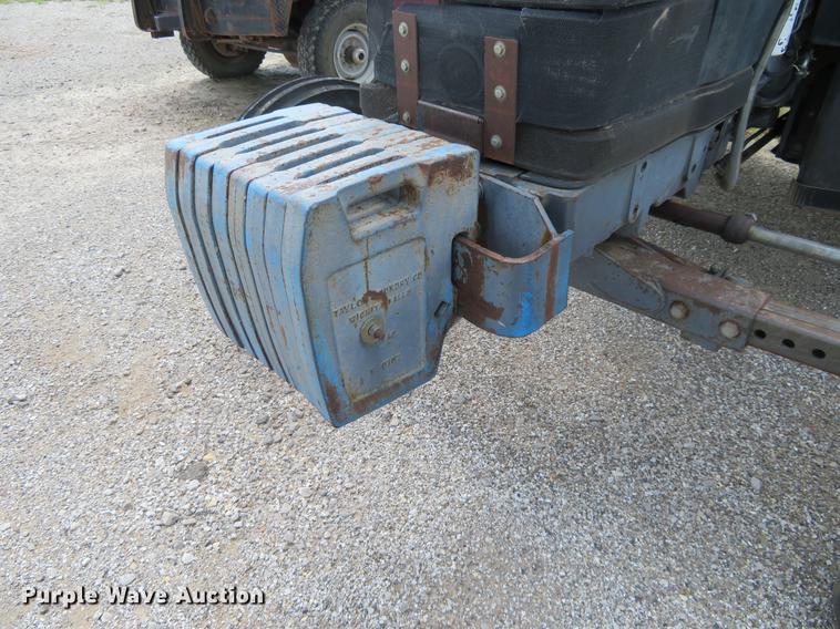 image for item DE6363 New Holland TS100 tractor