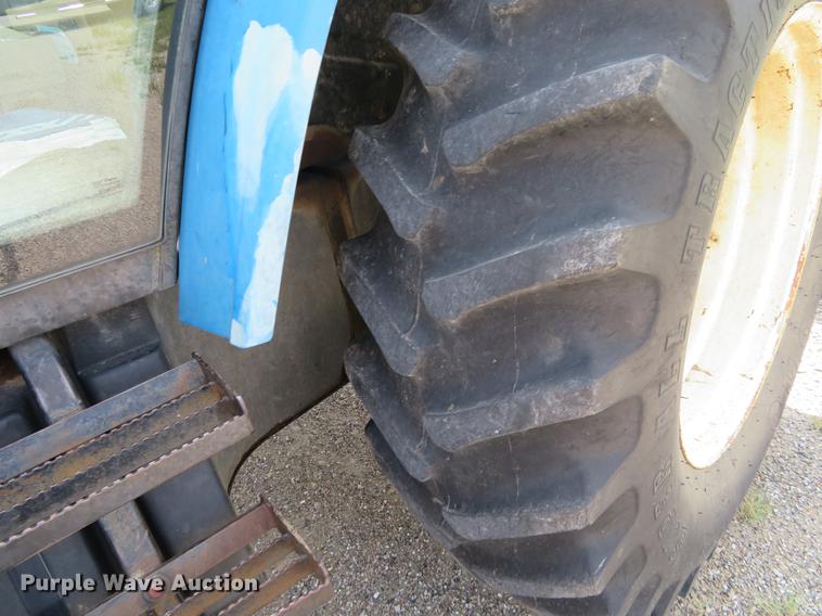 image for item DE6363 New Holland TS100 tractor