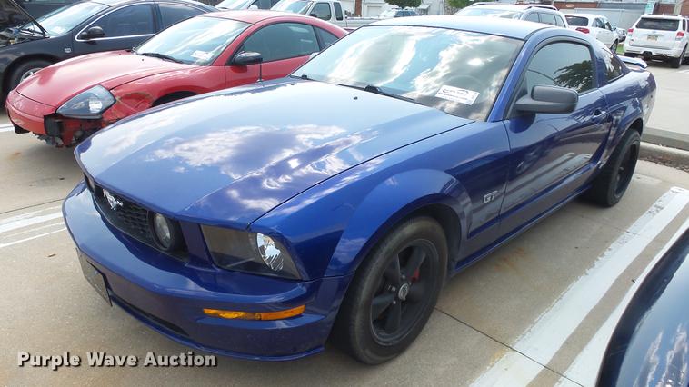 image for item DE7240 2005 Ford Mustang