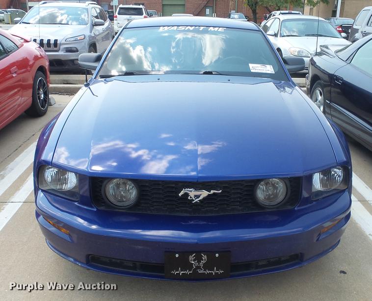 image for item DE7240 2005 Ford Mustang